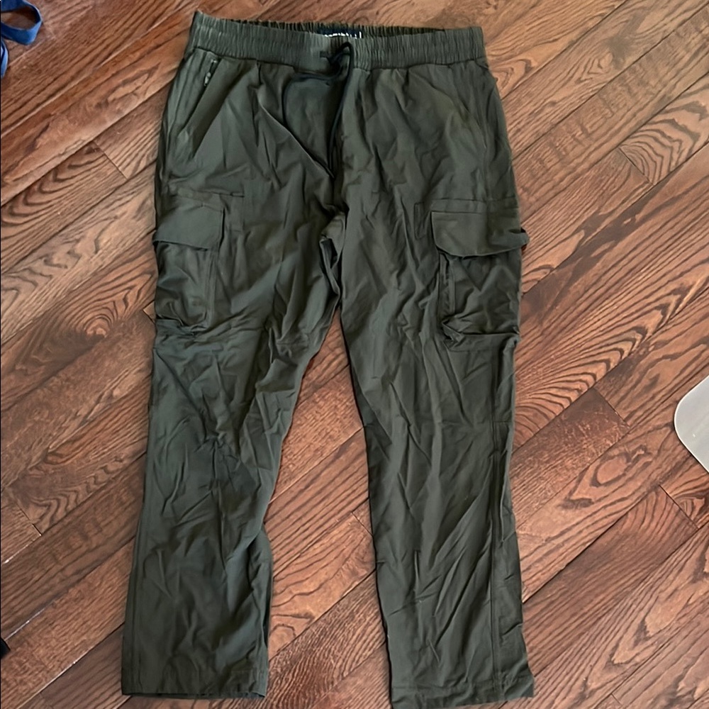 Abercrombie Men’s Cargo Pants